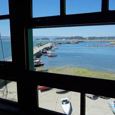 House In The Harbour *